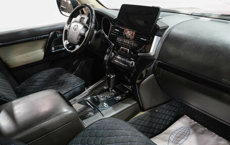 Toyota Land Cruiser 200, 2009 год, 2 949 000 рублей, 17 фотография