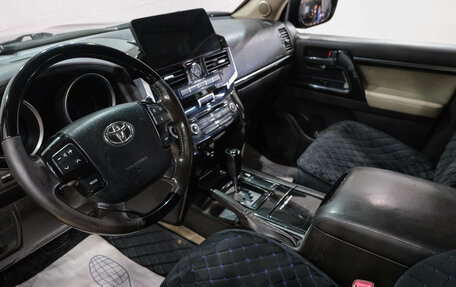 Toyota Land Cruiser 200, 2009 год, 2 949 000 рублей, 15 фотография