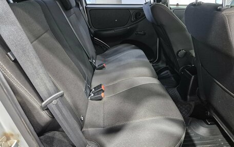 Chevrolet Niva I рестайлинг, 2017 год, 825 000 рублей, 14 фотография