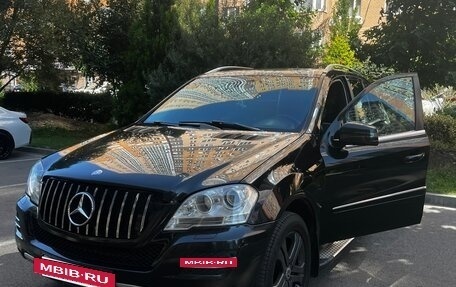 Mercedes-Benz M-Класс, 2010 год, 1 700 000 рублей, 4 фотография