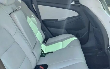 Hyundai Tucson III, 2018 год, 2 580 000 рублей, 16 фотография