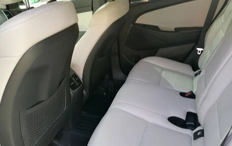 Hyundai Tucson III, 2018 год, 2 580 000 рублей, 17 фотография