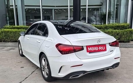 Mercedes-Benz A-Класс, 2023 год, 2 100 000 рублей, 4 фотография