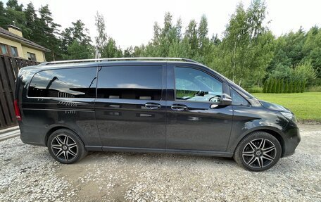 Mercedes-Benz V-Класс, 2022 год, 7 200 000 рублей, 3 фотография