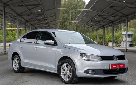 Volkswagen Jetta VI, 2013 год, 849 900 рублей, 2 фотография