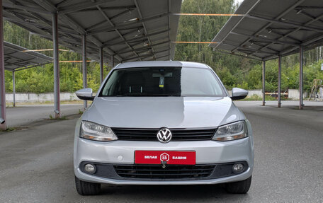 Volkswagen Jetta VI, 2013 год, 849 900 рублей, 3 фотография