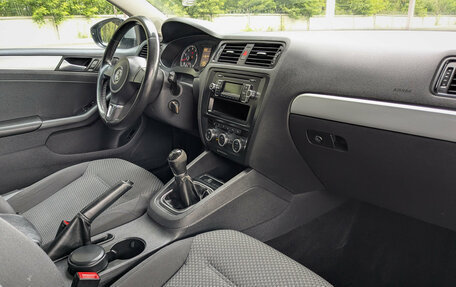 Volkswagen Jetta VI, 2013 год, 849 900 рублей, 12 фотография