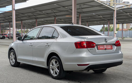 Volkswagen Jetta VI, 2013 год, 849 900 рублей, 5 фотография