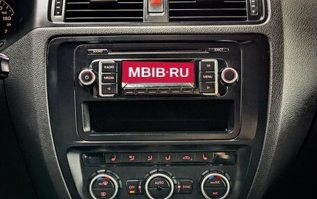 Volkswagen Jetta VI, 2013 год, 849 900 рублей, 11 фотография