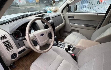Ford Escape II, 2010 год, 800 000 рублей, 11 фотография