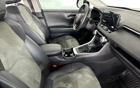 Toyota RAV4, 2025 год, 3 850 000 рублей, 11 фотография