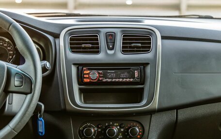 Renault Sandero II рестайлинг, 2015 год, 848 000 рублей, 16 фотография
