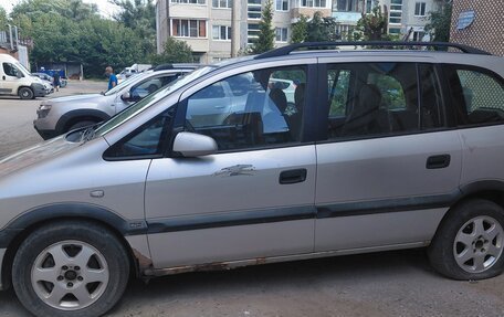 Opel Zafira A рестайлинг, 2001 год, 135 000 рублей, 2 фотография