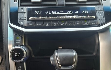 Toyota Land Cruiser, 2022 год, 11 350 000 рублей, 19 фотография