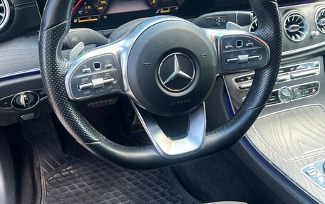 Mercedes-Benz E-Класс, 2019 год, 3 500 000 рублей, 4 фотография