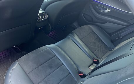 Mercedes-Benz E-Класс, 2019 год, 3 500 000 рублей, 7 фотография