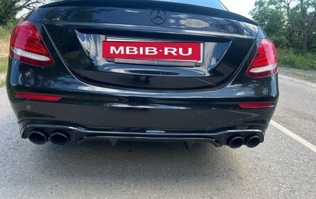 Mercedes-Benz E-Класс, 2019 год, 3 500 000 рублей, 8 фотография