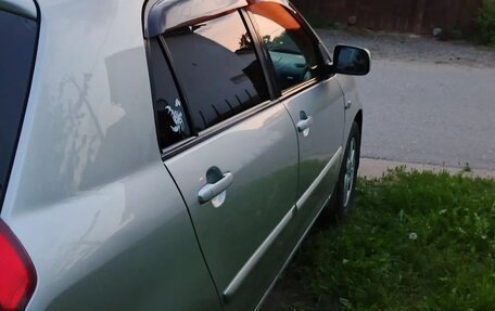 Toyota Corolla, 2005 год, 440 000 рублей, 4 фотография