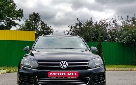 Volkswagen Touareg III, 2012 год, 2 500 000 рублей, 2 фотография