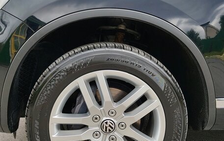 Volkswagen Touareg III, 2012 год, 2 500 000 рублей, 17 фотография