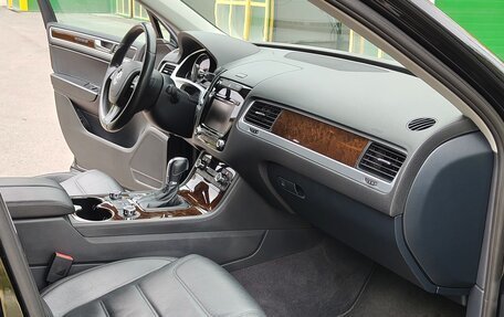 Volkswagen Touareg III, 2012 год, 2 500 000 рублей, 22 фотография