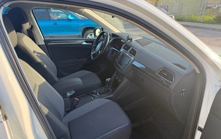 Volkswagen Tiguan II, 2017 год, 2 400 000 рублей, 9 фотография