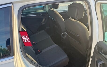 Volkswagen Tiguan II, 2017 год, 2 400 000 рублей, 10 фотография