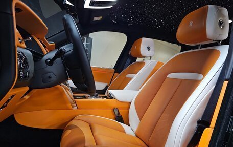 Rolls-Royce Cullinan, 2023 год, 33 000 000 рублей, 8 фотография