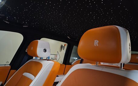 Rolls-Royce Cullinan, 2023 год, 33 000 000 рублей, 9 фотография