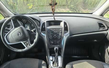 Opel Astra J, 2011 год, 400 000 рублей, 7 фотография