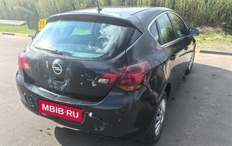 Opel Astra J, 2011 год, 400 000 рублей, 12 фотография