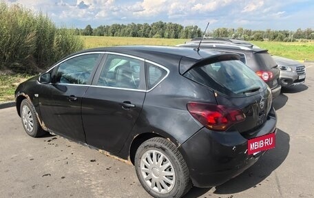 Opel Astra J, 2011 год, 400 000 рублей, 17 фотография