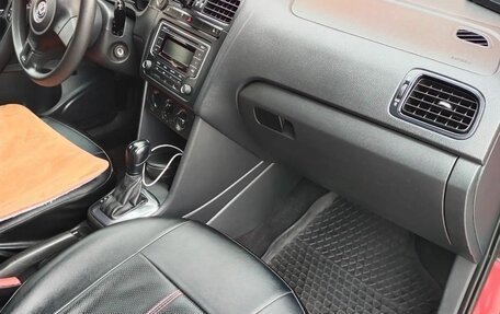 Volkswagen Polo VI (EU Market), 2014 год, 880 000 рублей, 4 фотография