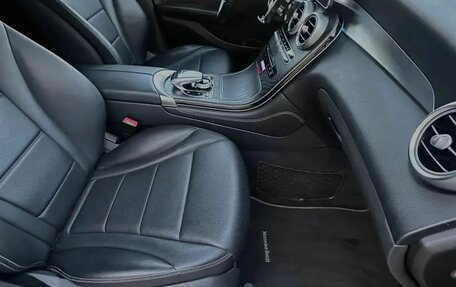 Mercedes-Benz GLC, 2017 год, 2 600 000 рублей, 21 фотография