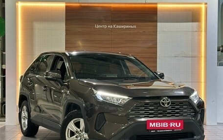 Toyota RAV4, 2020 год, 2 849 990 рублей, 3 фотография