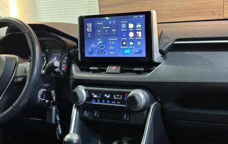 Toyota RAV4, 2020 год, 2 849 990 рублей, 10 фотография