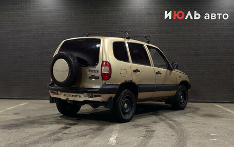 Chevrolet Niva I рестайлинг, 2004 год, 300 000 рублей, 2 фотография