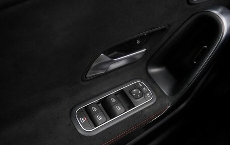 Mercedes-Benz CLA, 2021 год, 3 080 000 рублей, 13 фотография