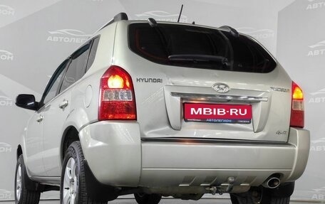 Hyundai Tucson III, 2008 год, 800 000 рублей, 24 фотография