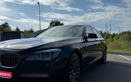 BMW 7 серия, 2011 год, 2 400 000 рублей, 3 фотография