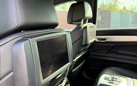 BMW 7 серия, 2011 год, 2 400 000 рублей, 12 фотография