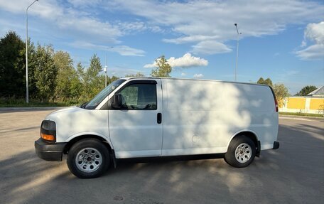 GMC Savana I, 2012 год, 1 900 000 рублей, 3 фотография