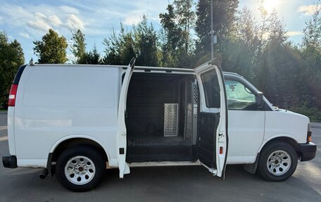 GMC Savana I, 2012 год, 1 900 000 рублей, 9 фотография