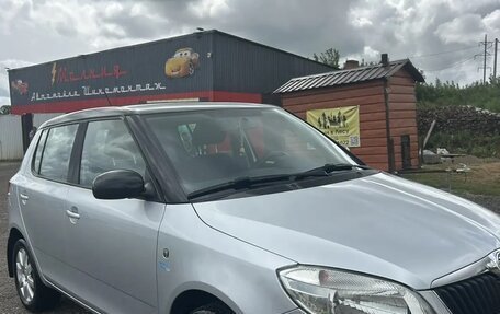 Skoda Fabia II, 2013 год, 749 000 рублей, 2 фотография