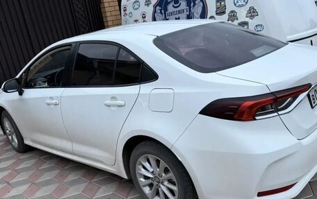 Toyota Corolla, 2022 год, 1 999 999 рублей, 2 фотография