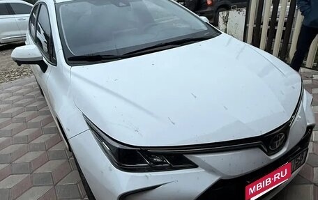 Toyota Corolla, 2022 год, 1 999 999 рублей, 4 фотография