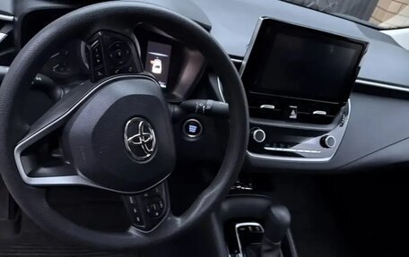 Toyota Corolla, 2022 год, 1 999 999 рублей, 7 фотография