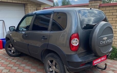 Chevrolet Niva I рестайлинг, 2016 год, 670 000 рублей, 3 фотография