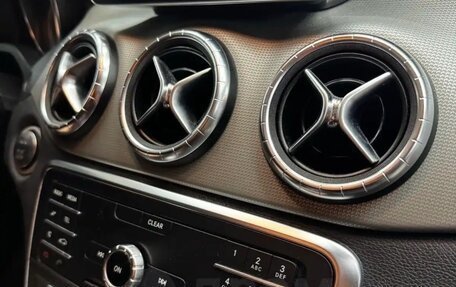 Mercedes-Benz CLA, 2018 год, 1 630 000 рублей, 38 фотография