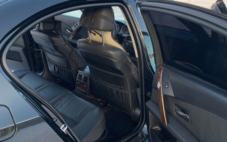 BMW 5 серия, 2005 год, 900 000 рублей, 9 фотография